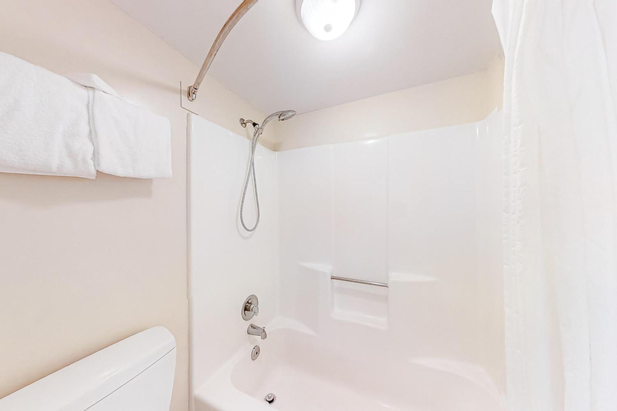 Wind Drift Villa Orange Beach Room photo
